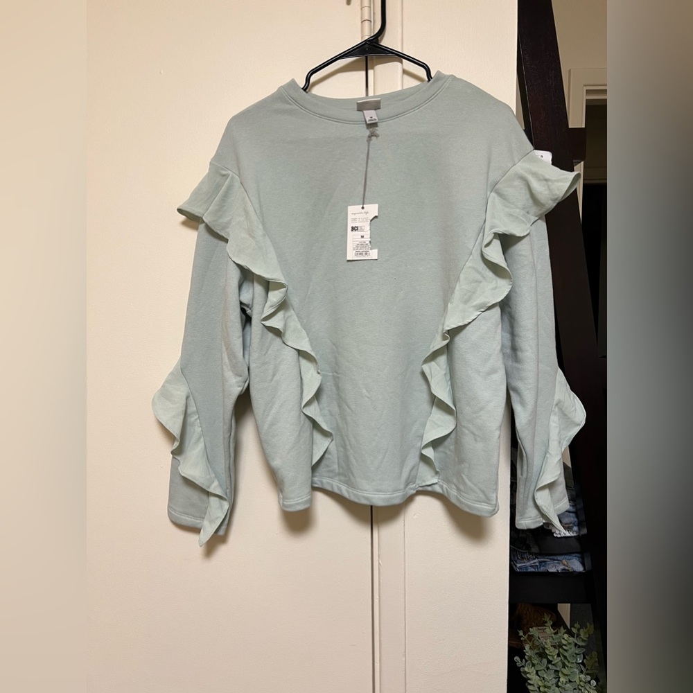 NWT - A new day ruffled green sweater - winter, boho style - Size M